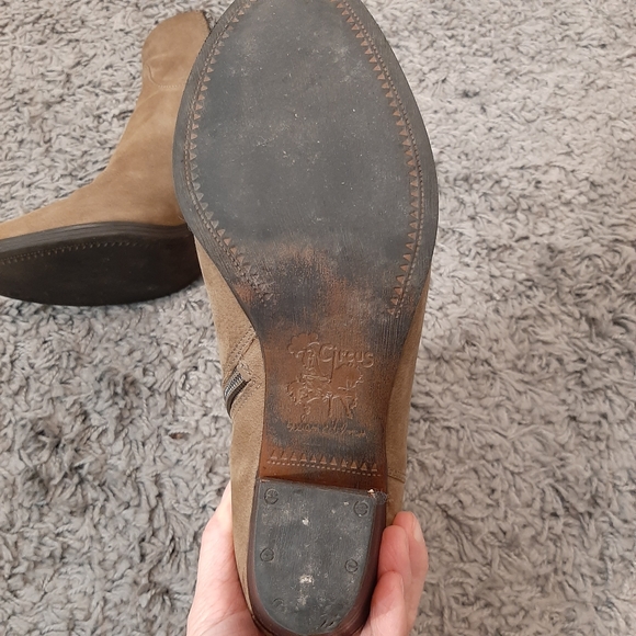 Circus By Sam Edelman Jet Ankle Bootie - Picture 12 of 12